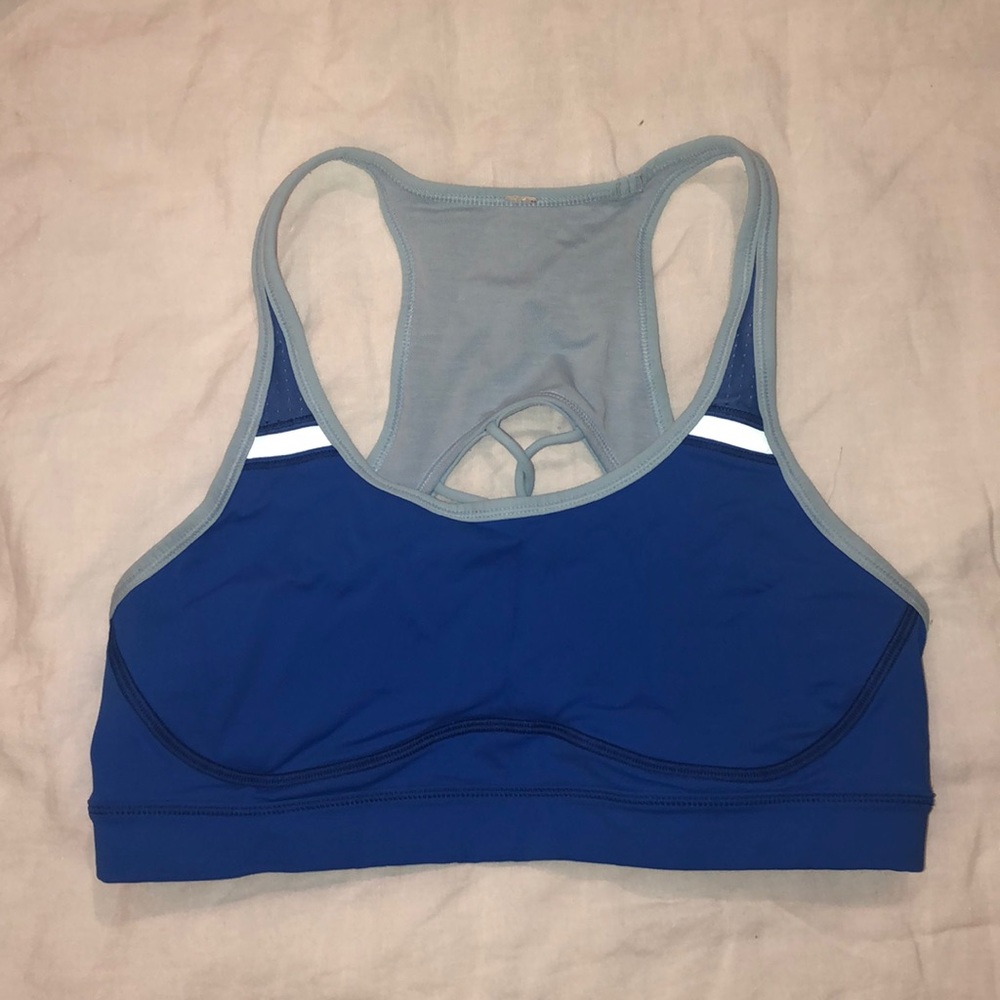 Lululemon sports bra worn once